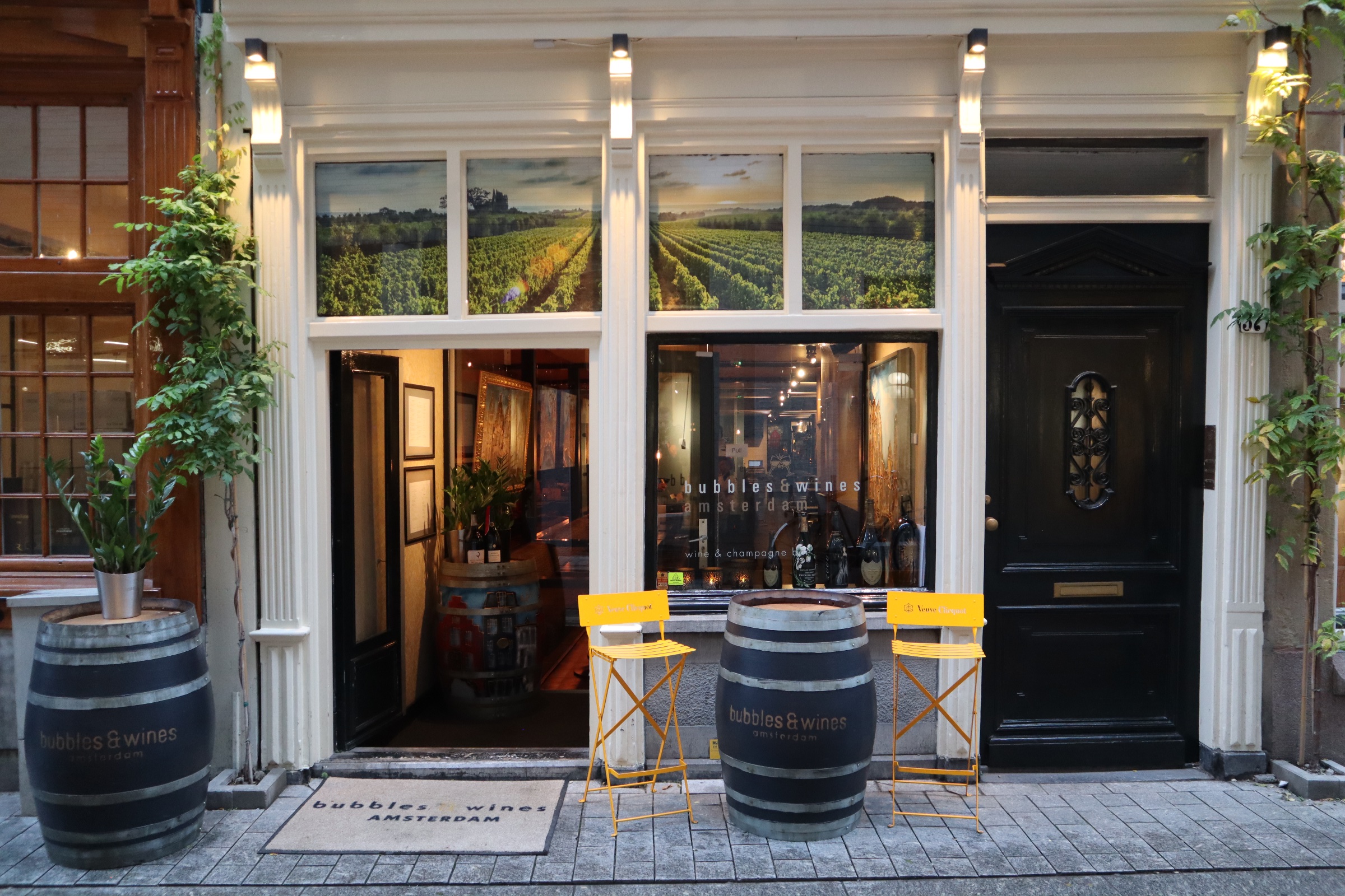 Bubbles and wines