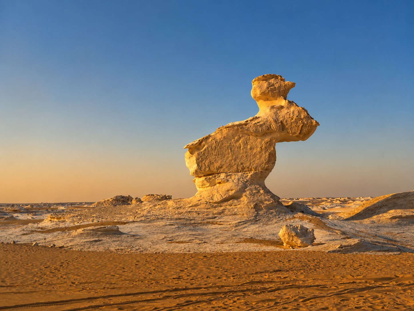 White Desert Egypt Tour
