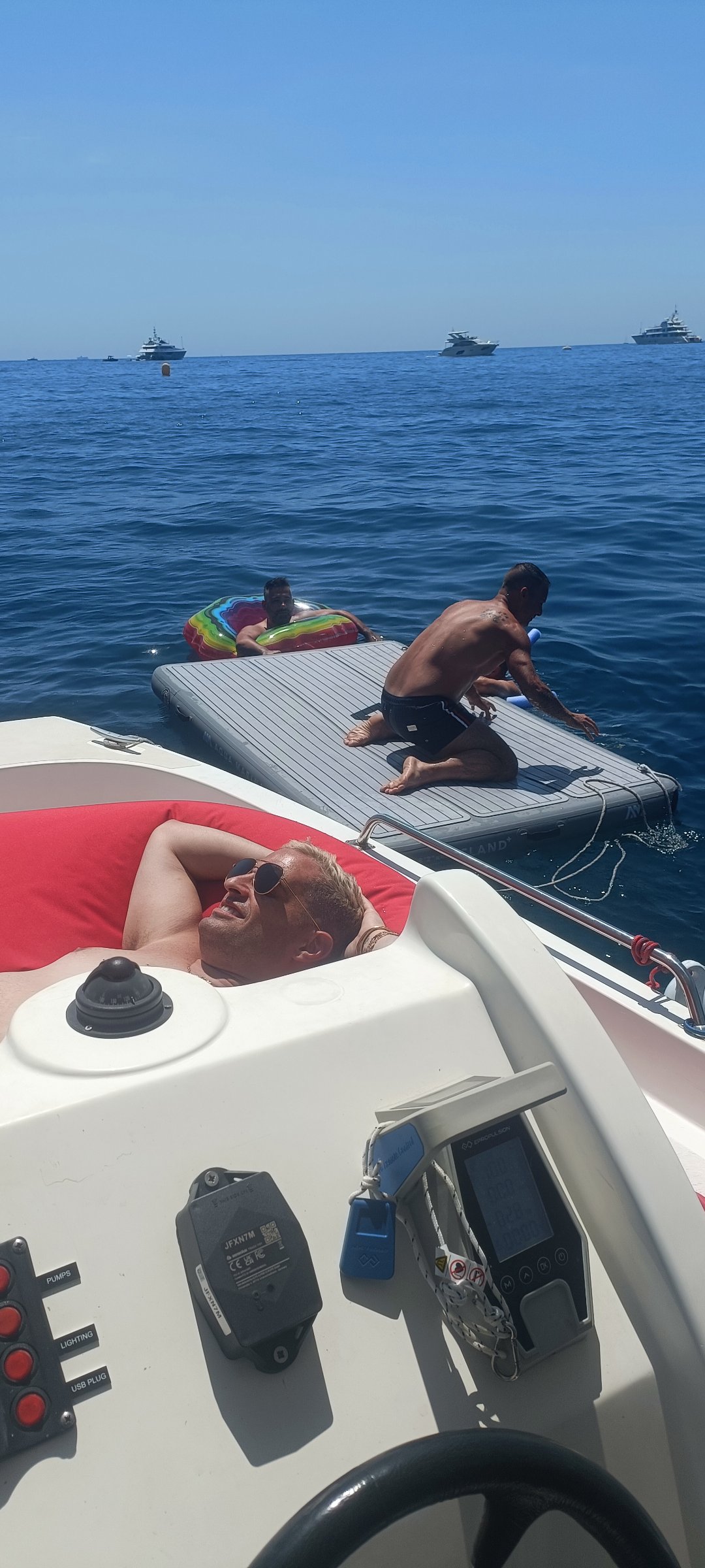 Suncy boat rental