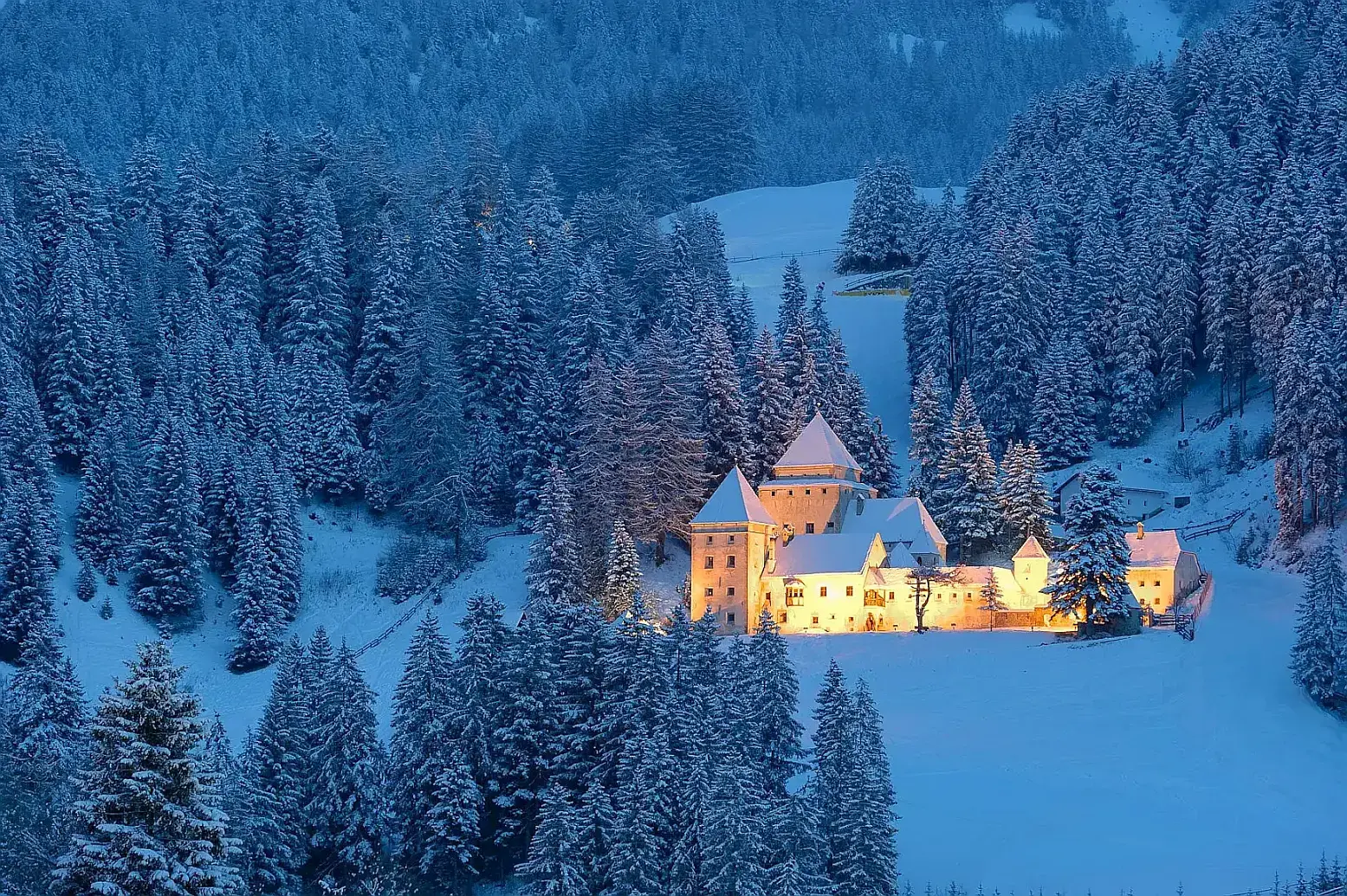 Azzurytt Travel Concierge