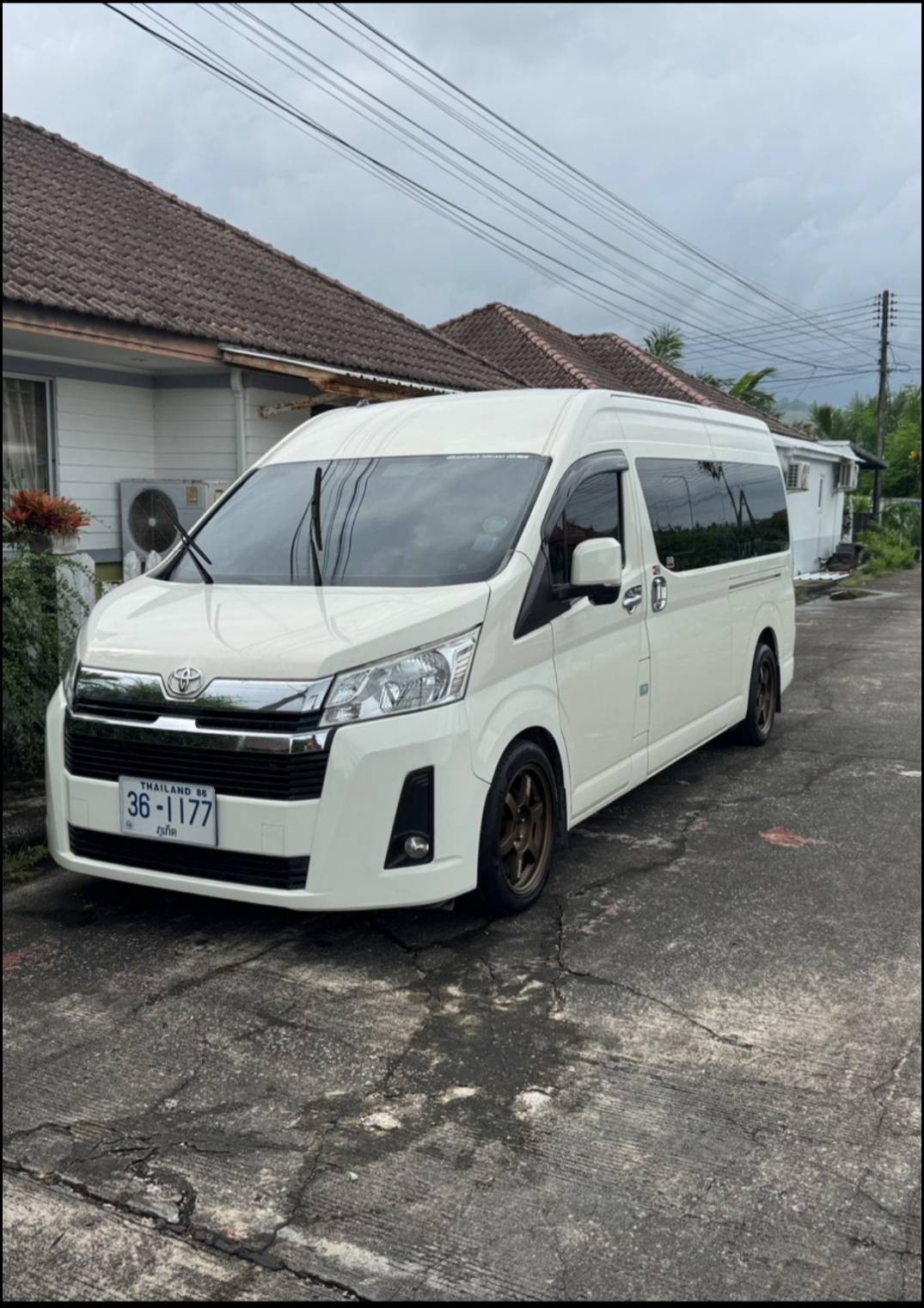 Phuket Van Service