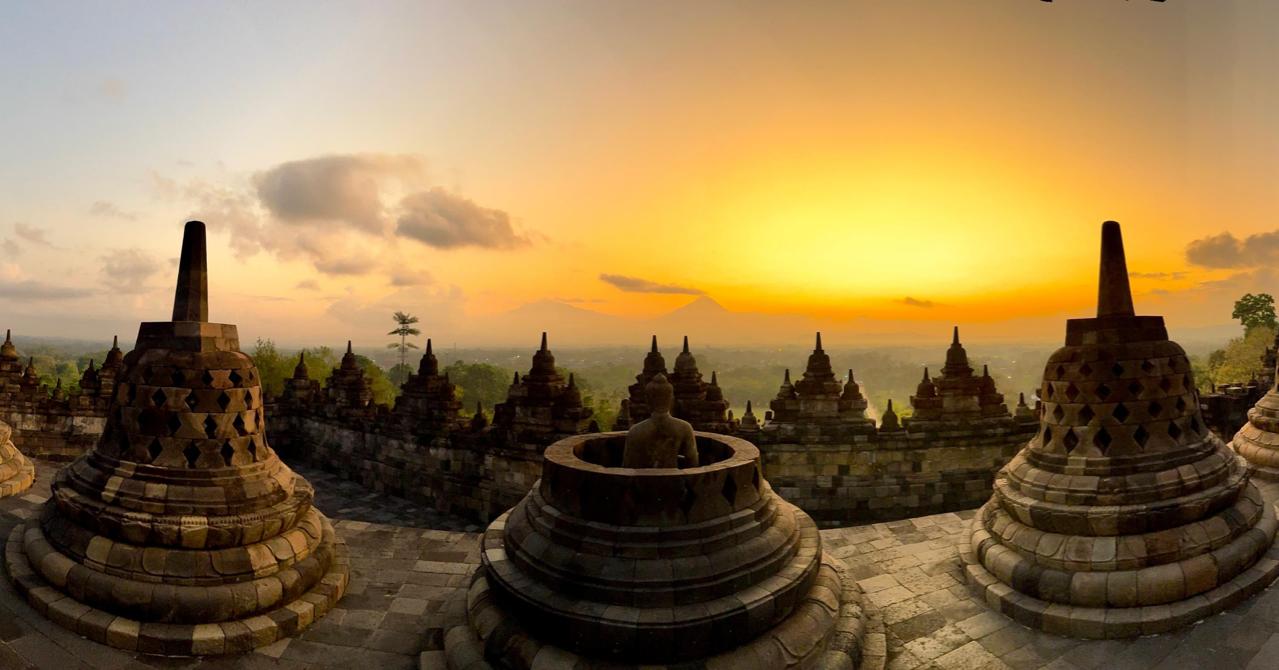 EXPLORE JAVA INDONESIA