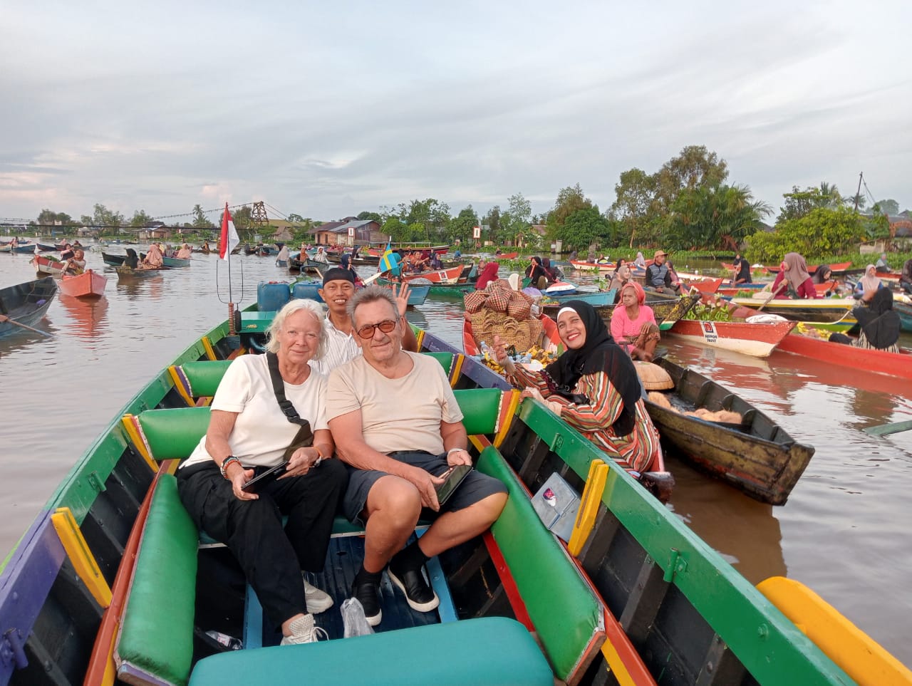 Floating market Lokbaintan Banjarmasin