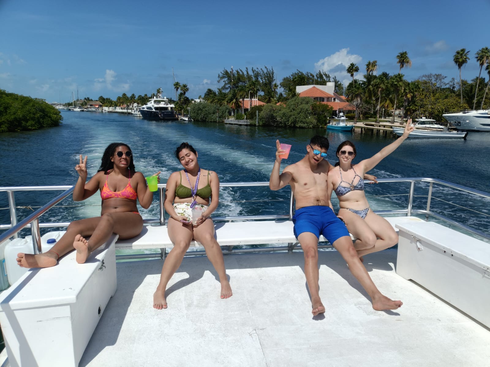 Catamaran Fragata Cancun