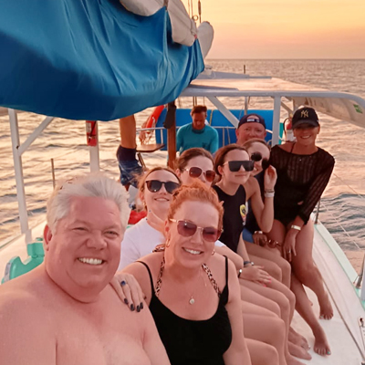 Surfari del Mar Sailing