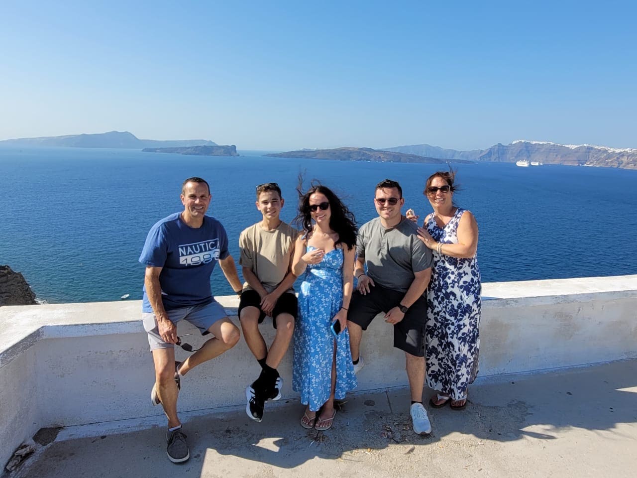 SANTORINI GOLDEN TOURS
