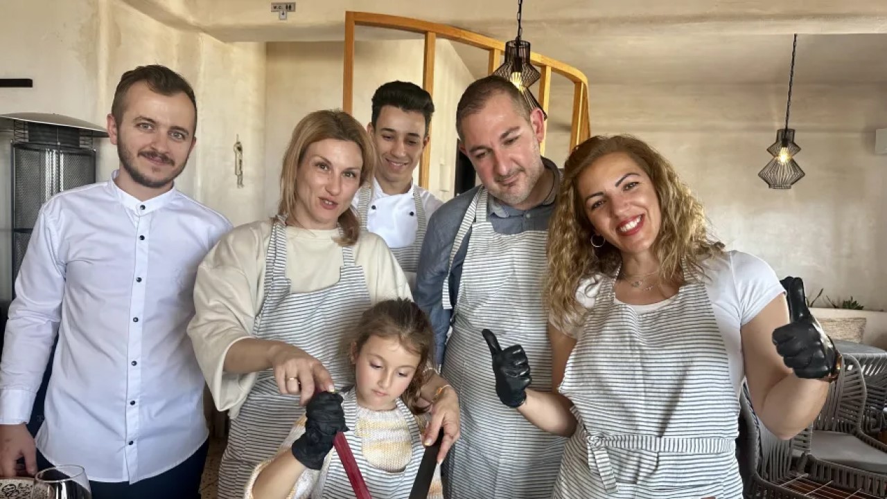 SANTORINI GOLDEN TOURS