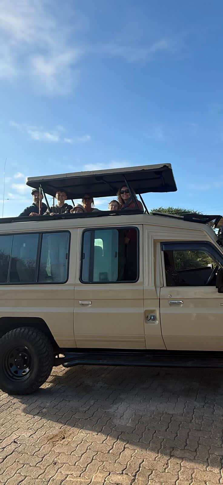 Crossriver Safaris