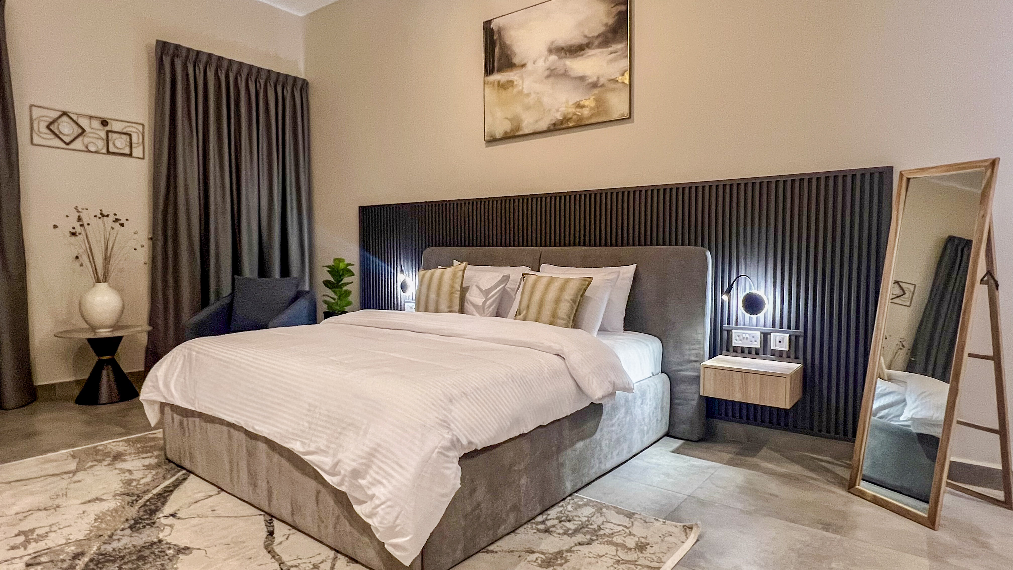 Anthonian Suites Hotel