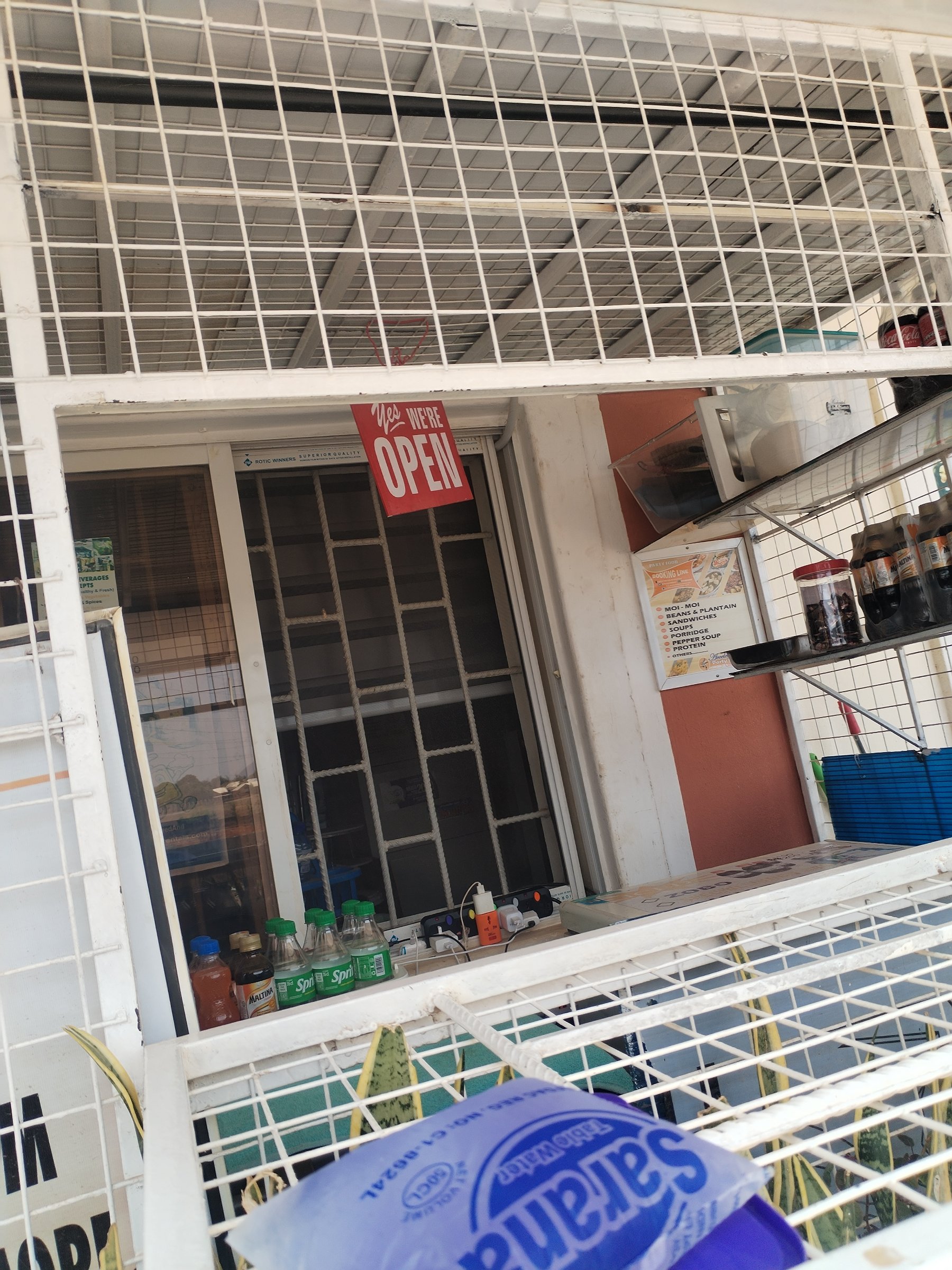 ACCELERATED PARTY RENTALS&PIES