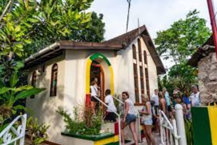 Ellis Tours and Transfers Jamaica