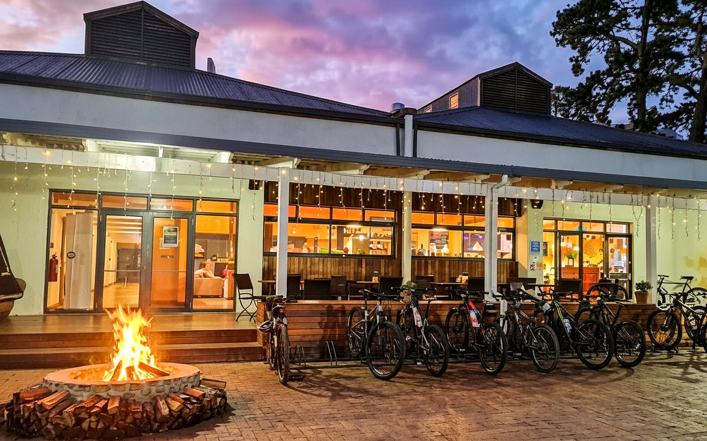 Trail's End Adventure Hotel