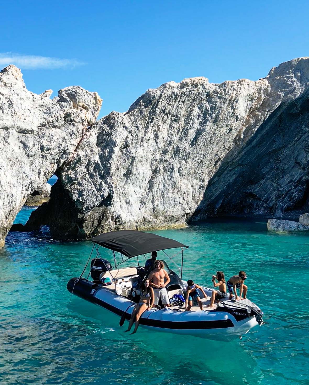 Privé Boat Cruises & Rentals