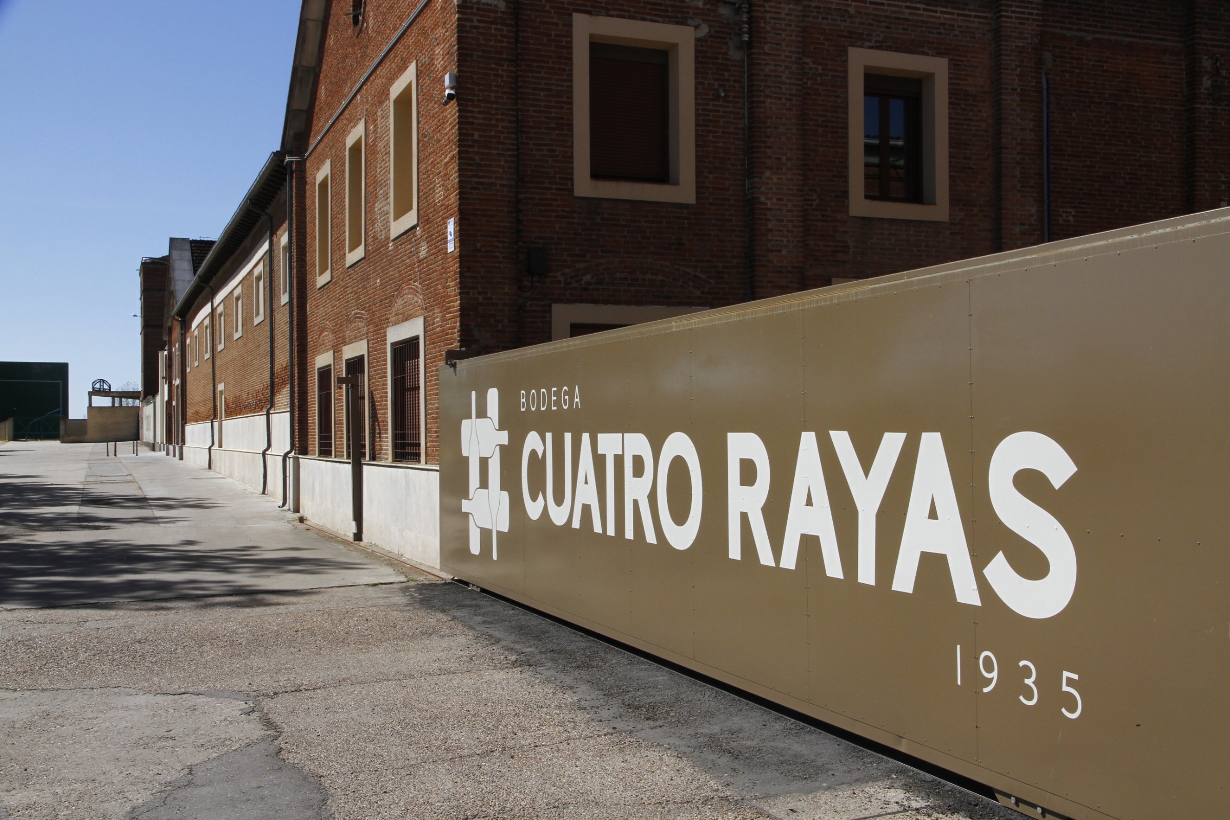 Bodega Cuatro Rayas