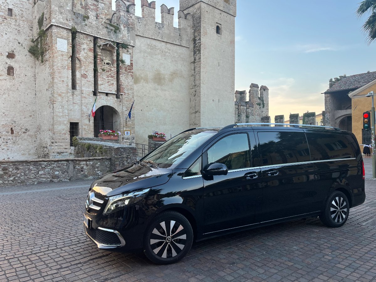 Daniele Bondoni - Chauffeur Service