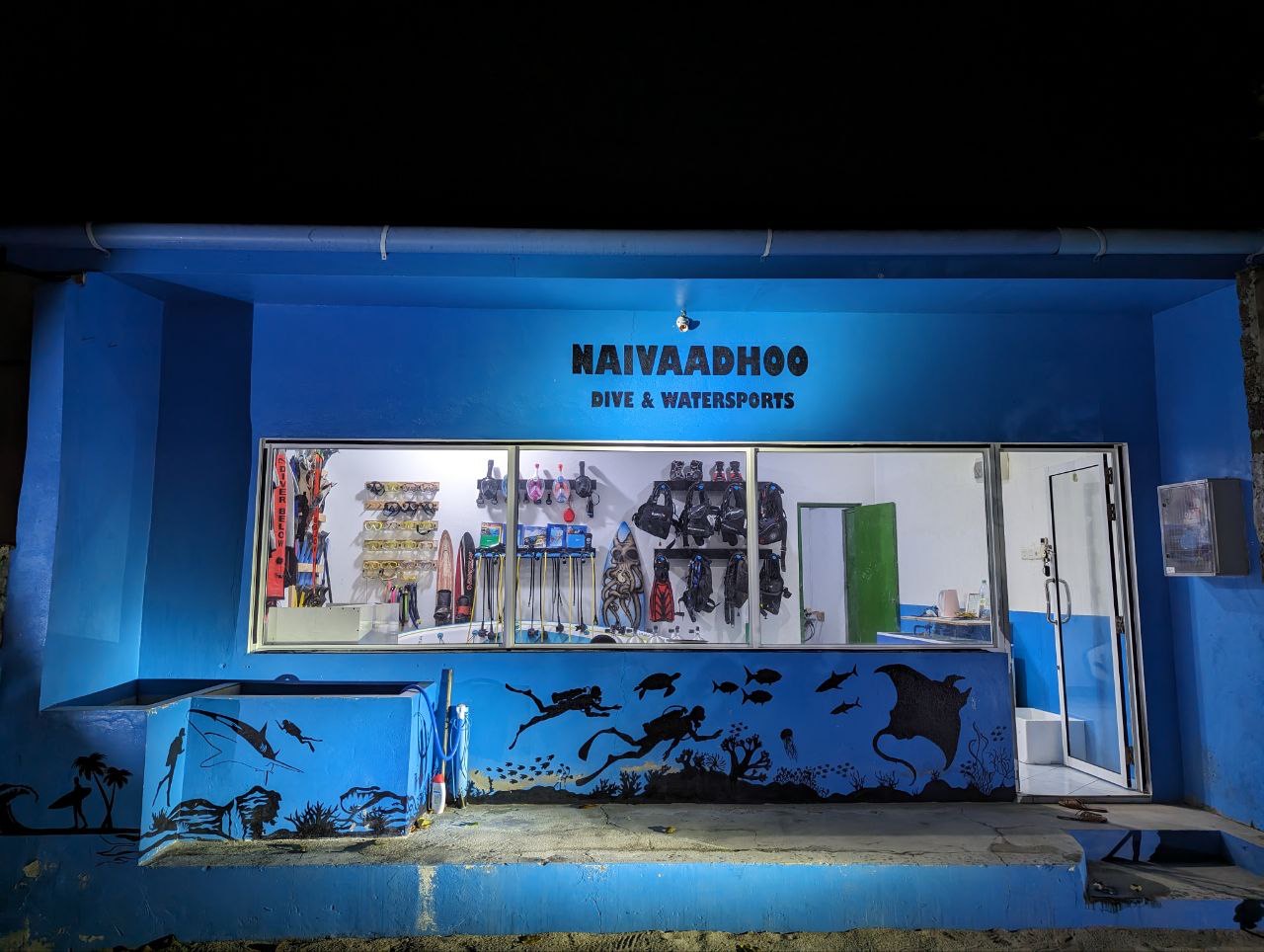 Naivaadhoo Dive and Watersport