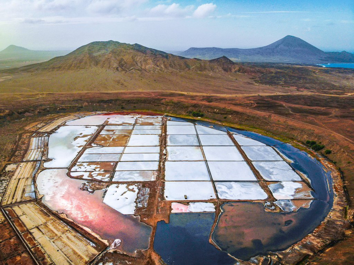Sal: Pedra de Lume Village, Salt Lake Tour & Shark experience