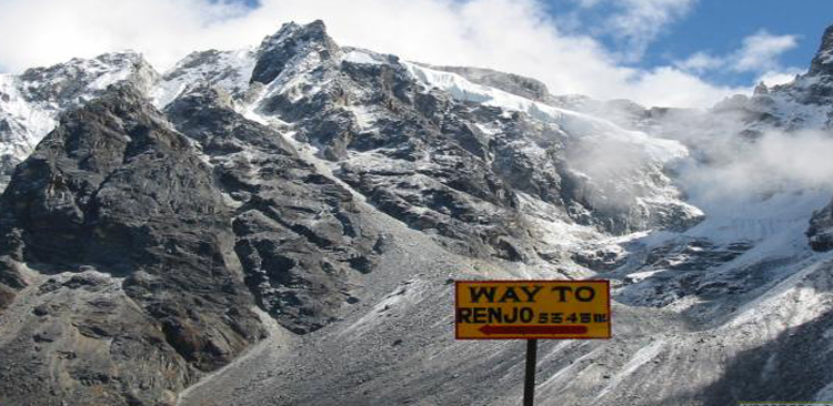Everest Three Pass Trekking