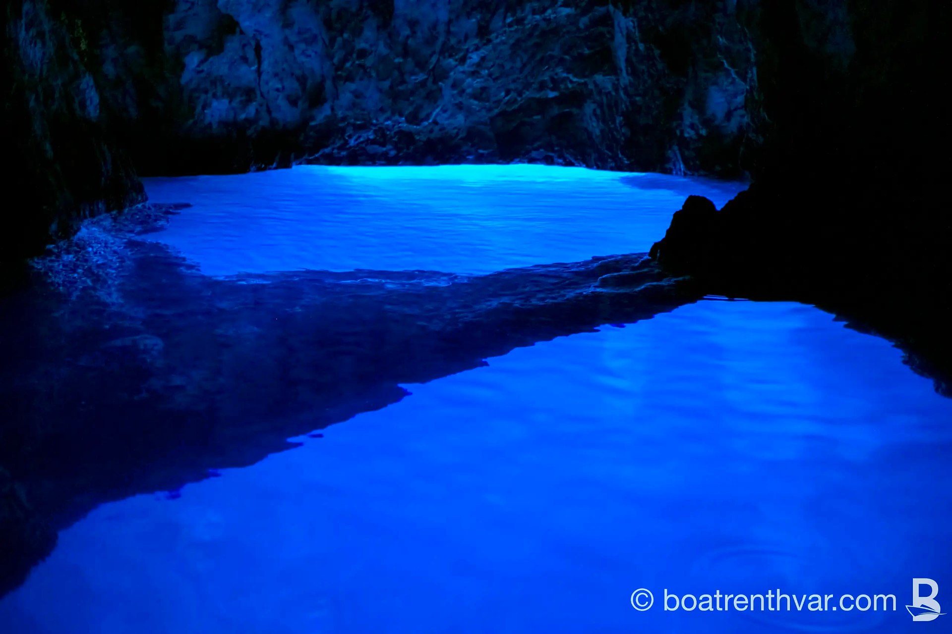 Blue Cave & Island Vis Private Tour
