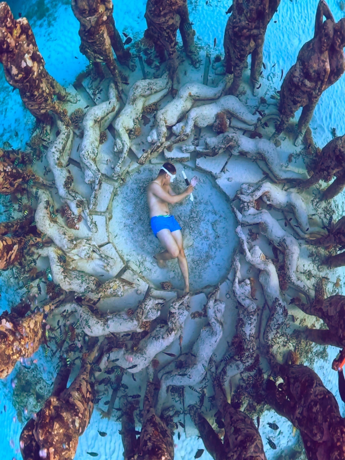 Underwater statue