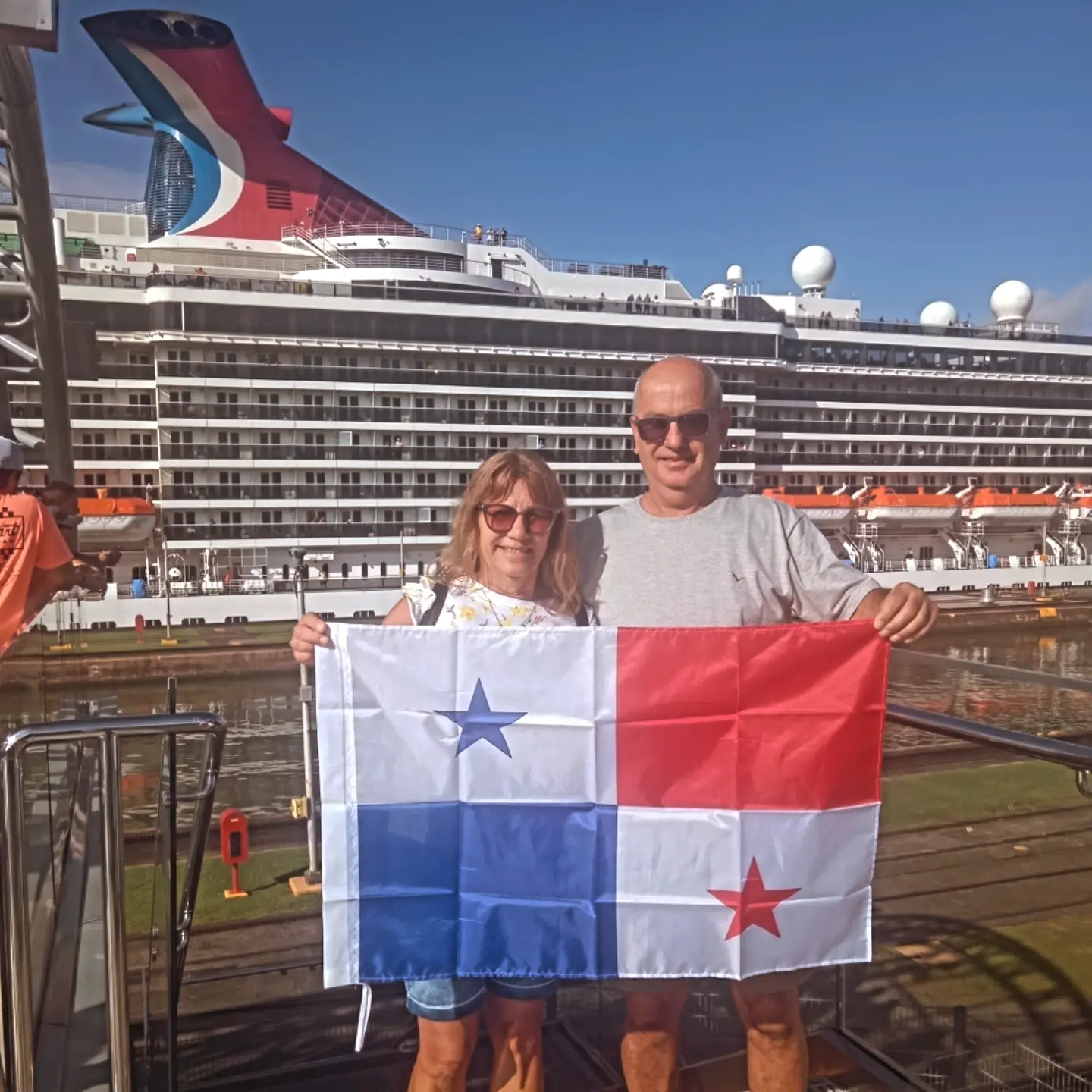 Best Panama City Tour Explore history, culture and the Panama Canal in one day.