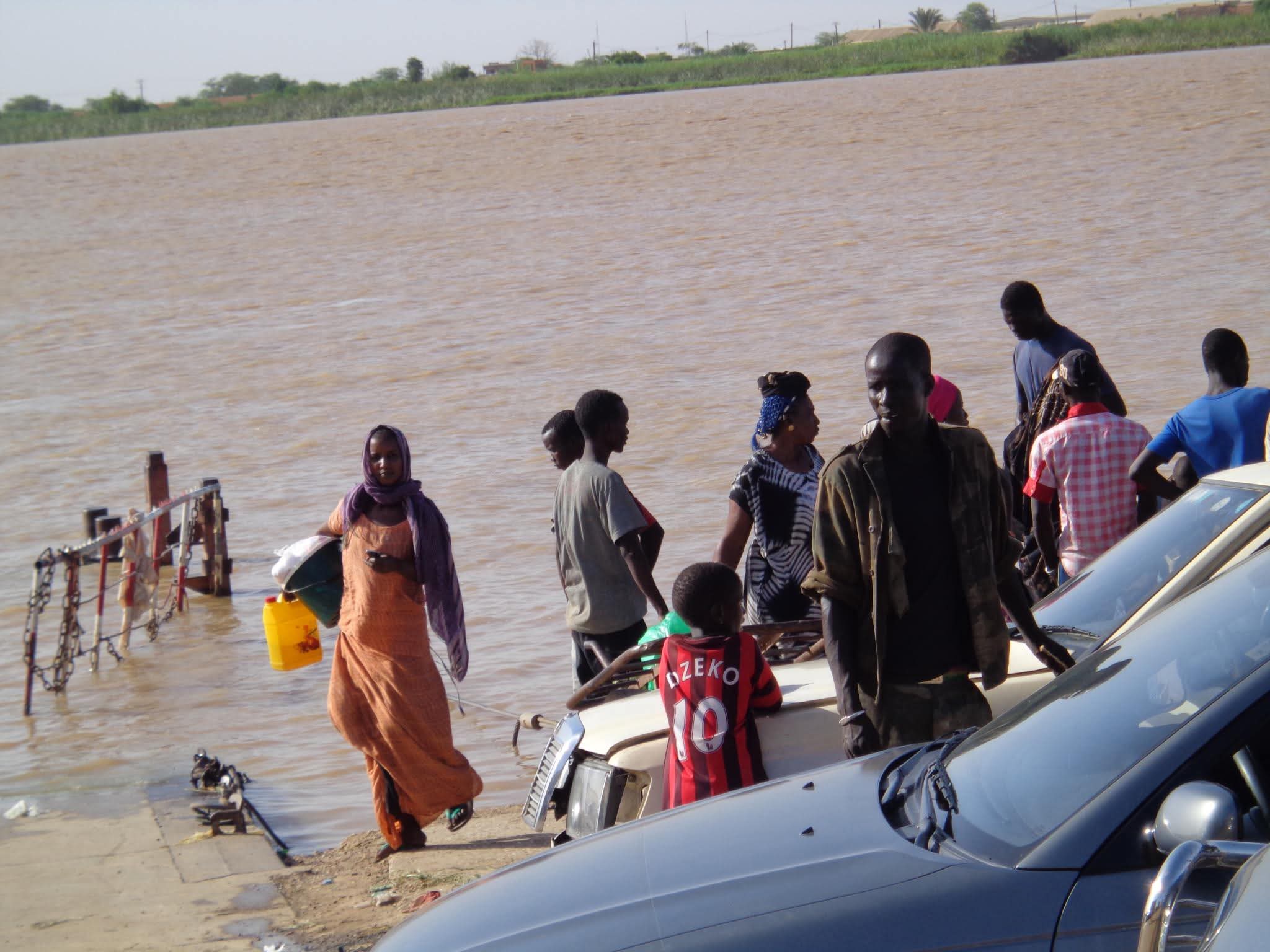 Swimming (Senegal river)
