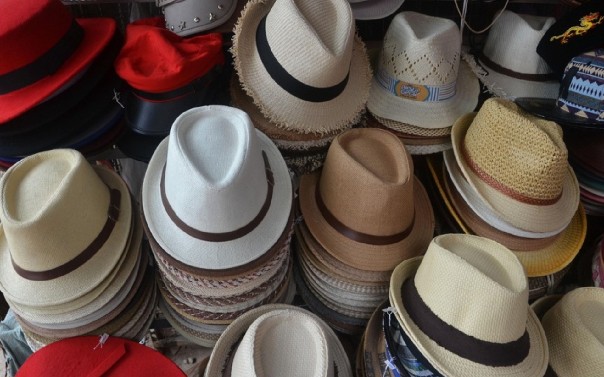 The Signature Hat, Glove & Scarf Cache