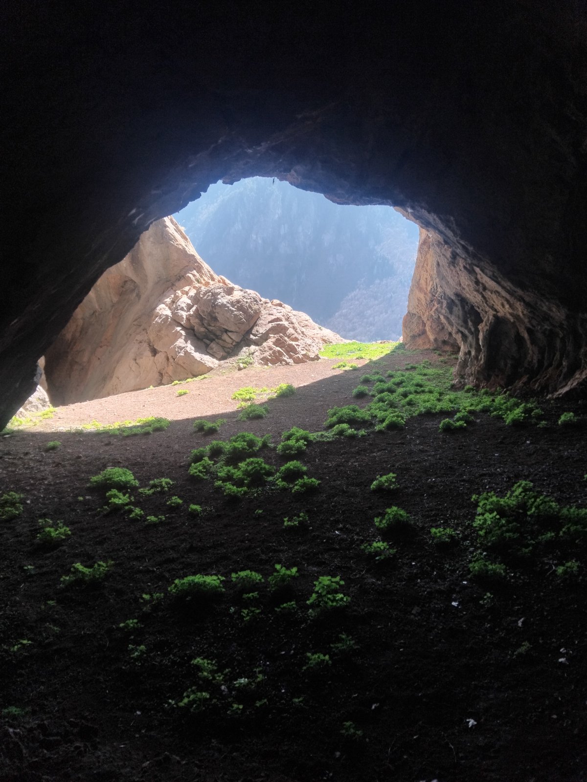 Oklanice cave