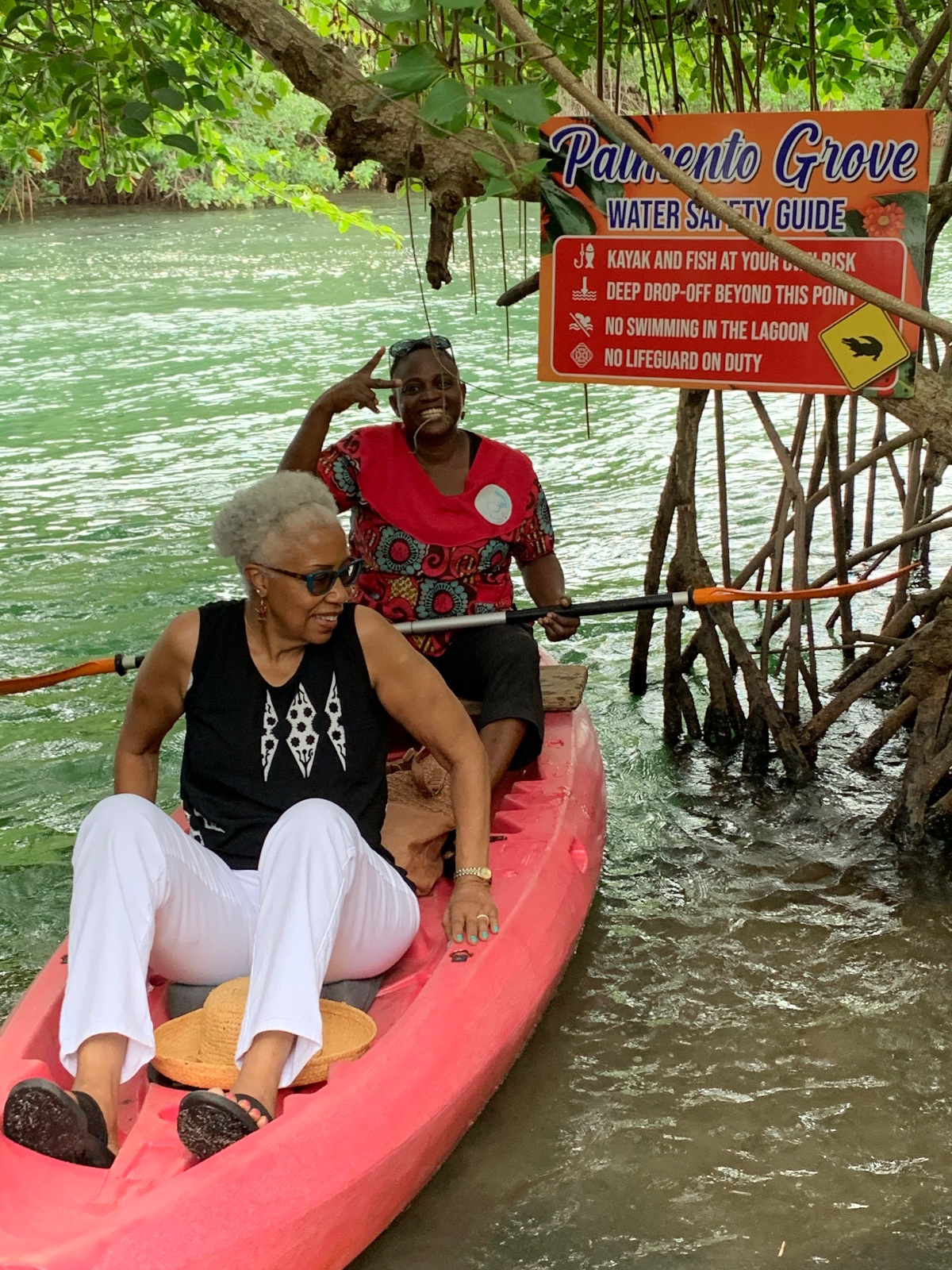 Hopkins: Freshwater Creek Lagoon Kayak Rental