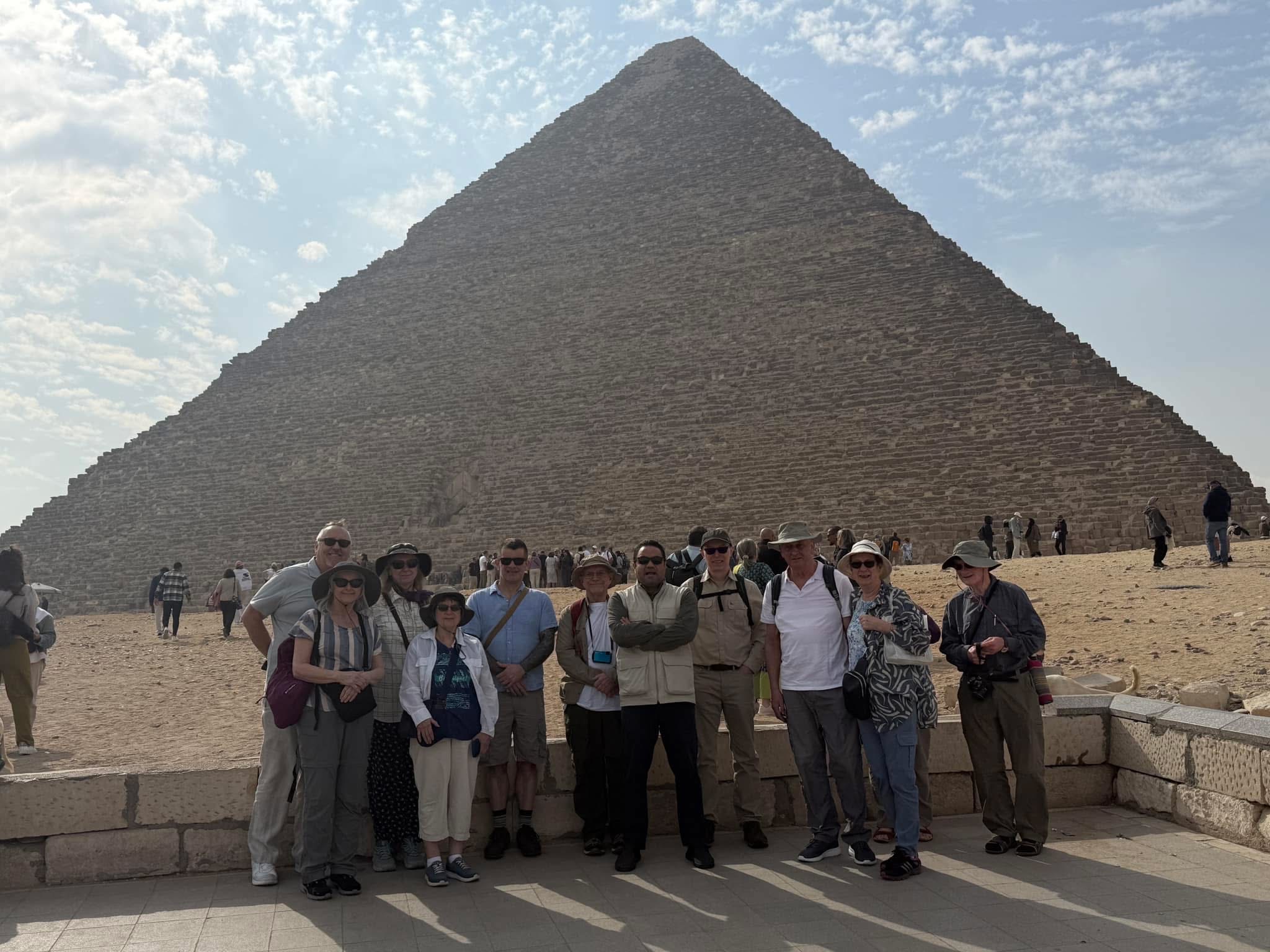 Giza pyramids Day tour