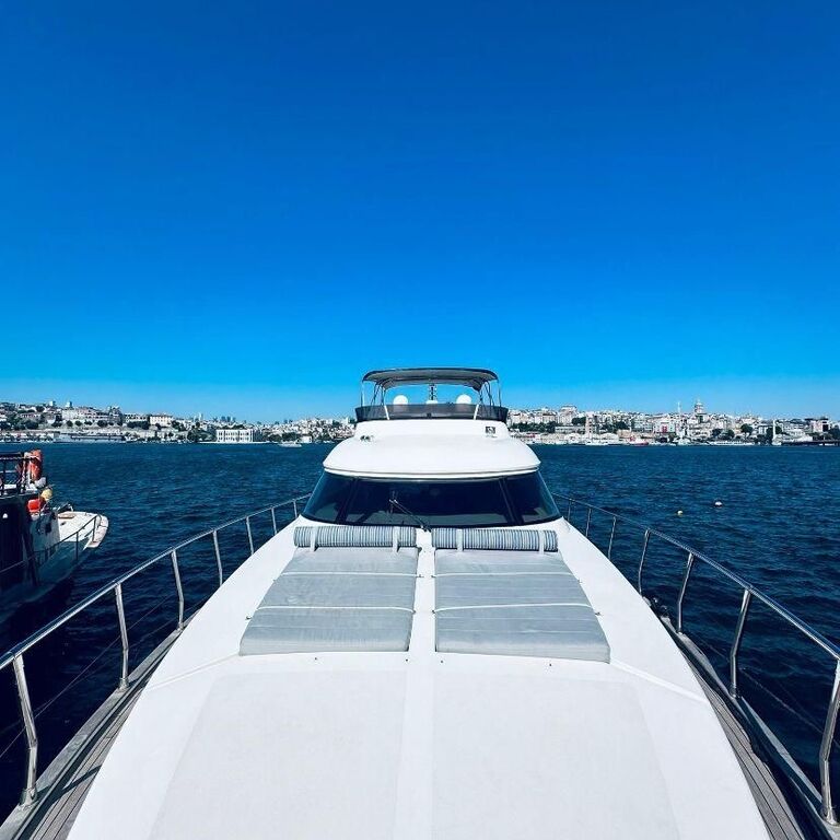 Luxury Yacht Experiences