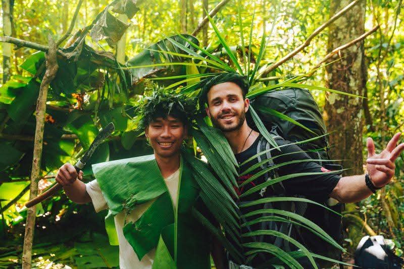 green trail laos travel