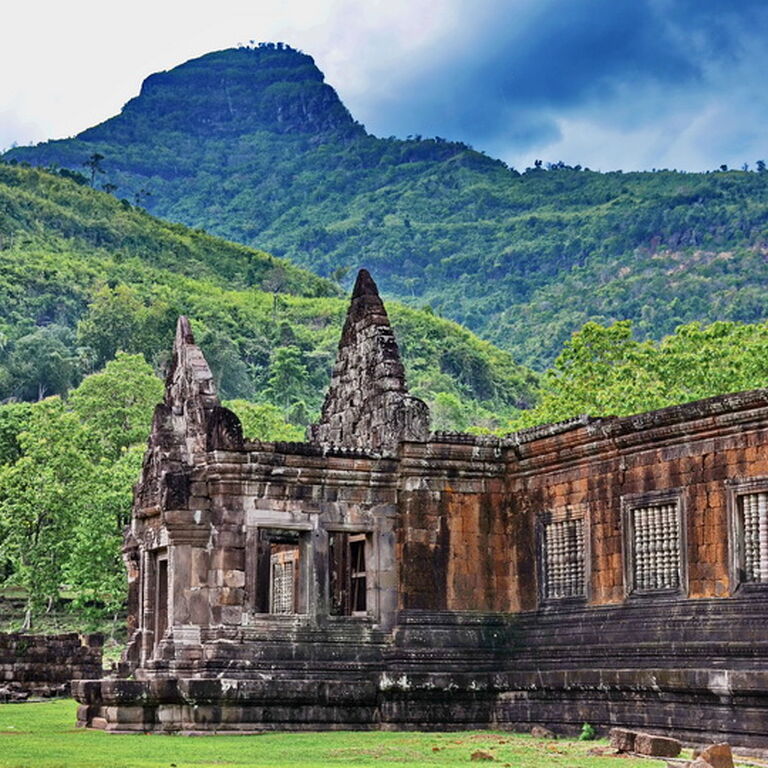 green trail laos travel