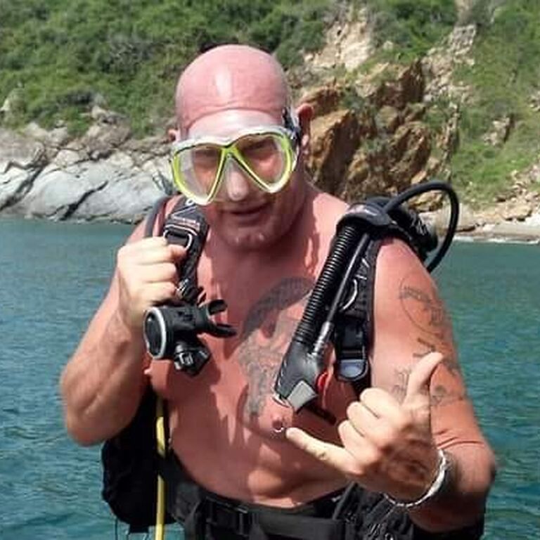 Mark Scott's Diving Vietnam