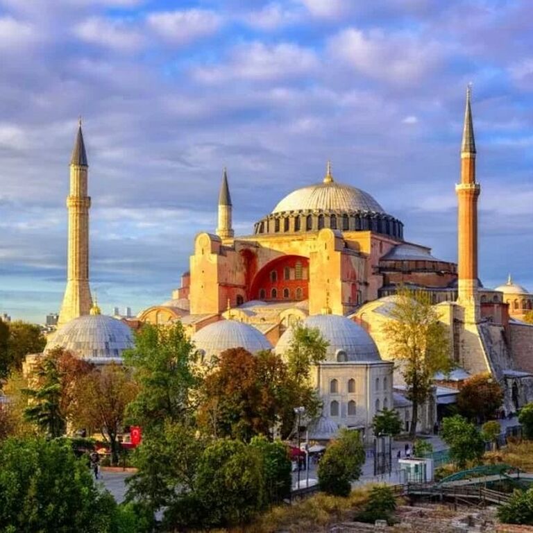Voyelo Travel