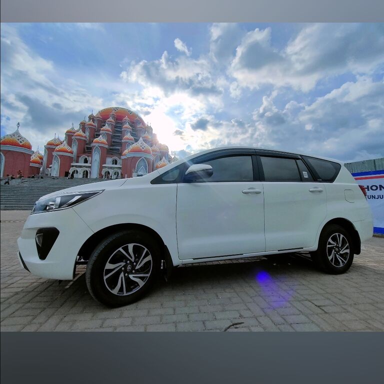 Lajeka Car Rental & Tour