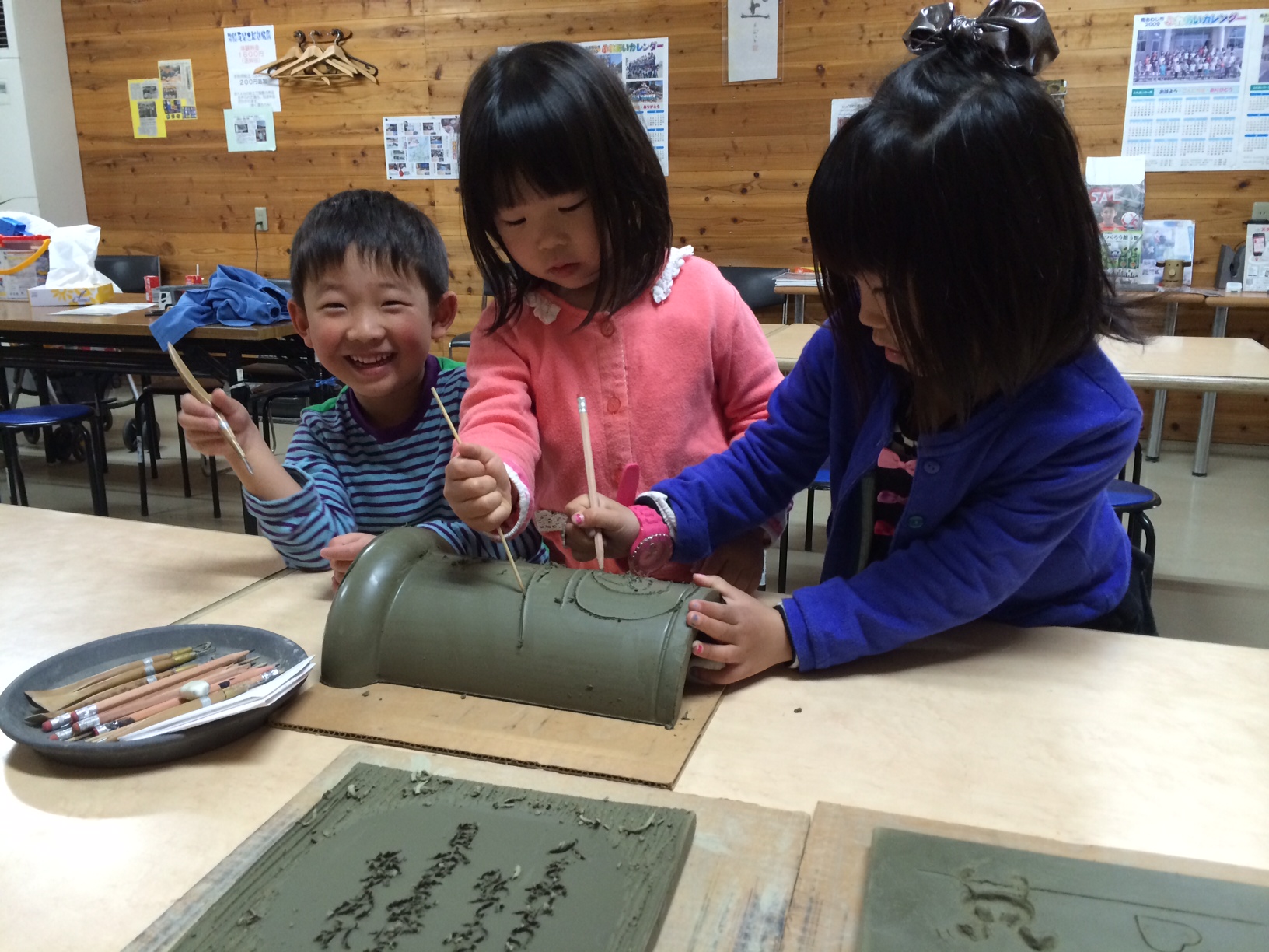 Yasutomi white clay roofing tiles "Awaji Island Kawaraya"