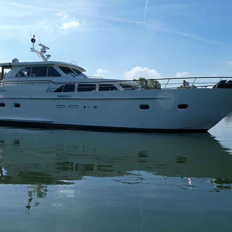 Private Yacht Charter