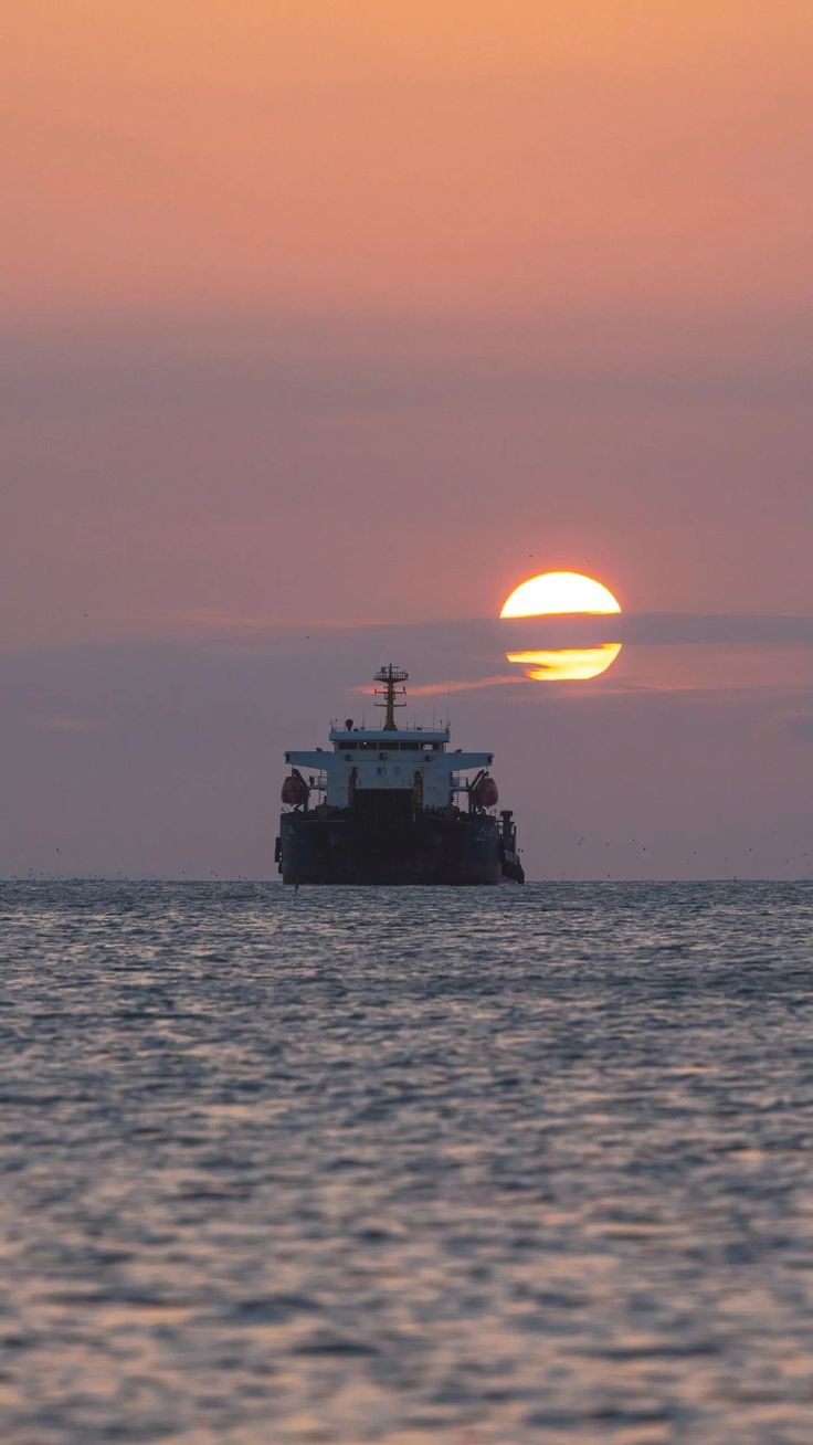 Private Sunset Dolphin & Sea Boat Trips – North Goa