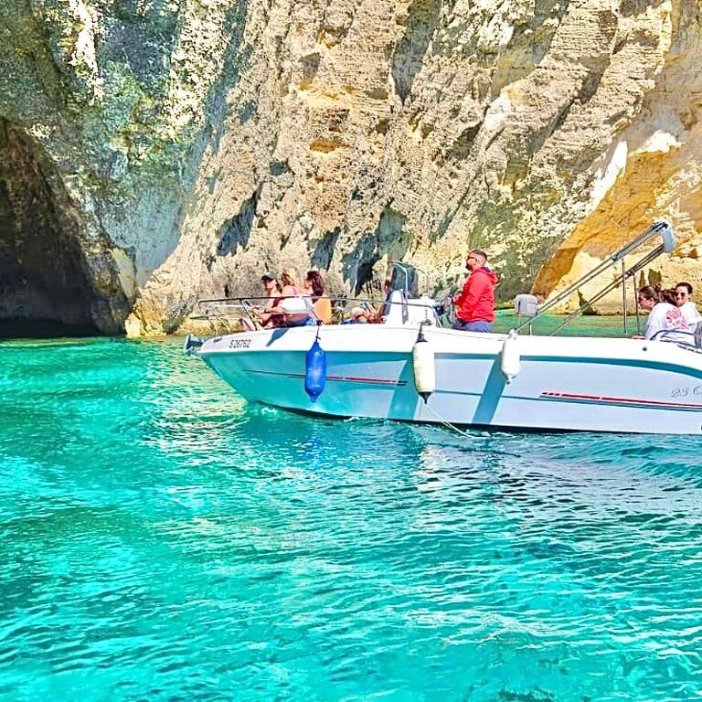 I ♡ Comino Boat Charters (Malta & Gozo)