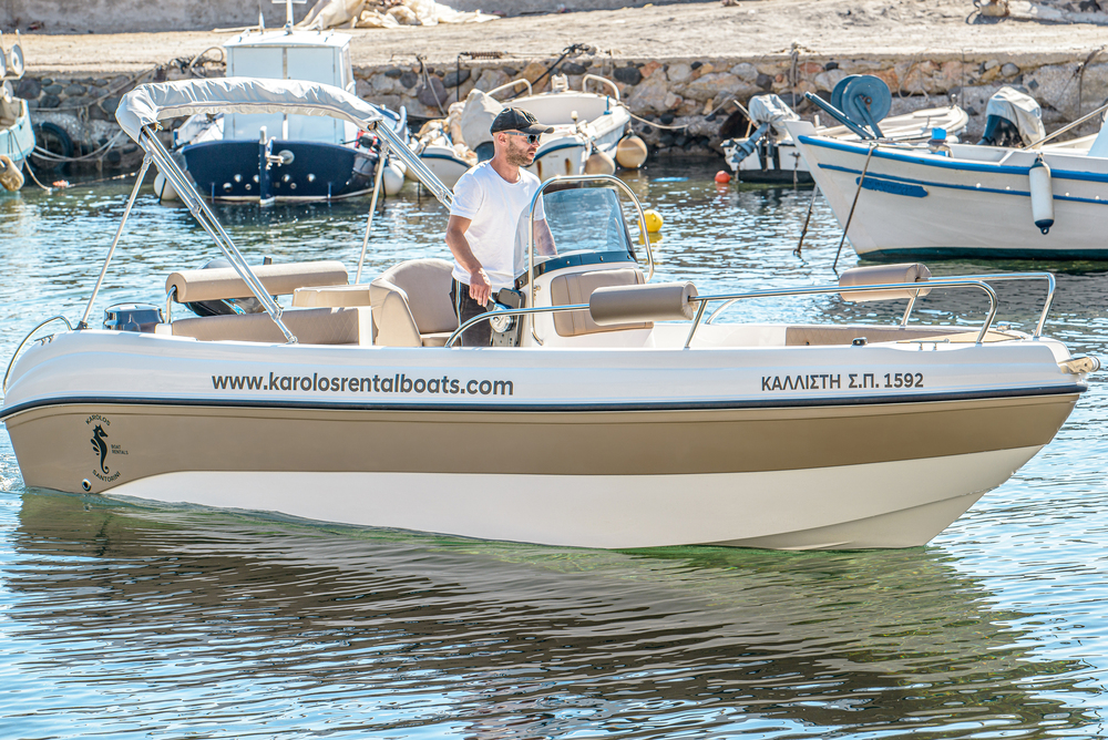 Karolos rental boats Santorini