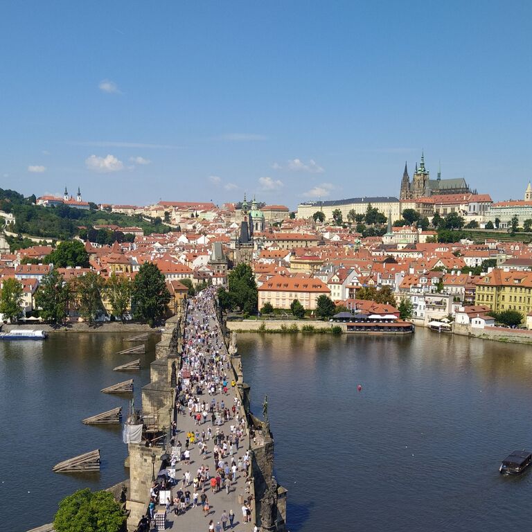 Viaja a Praga