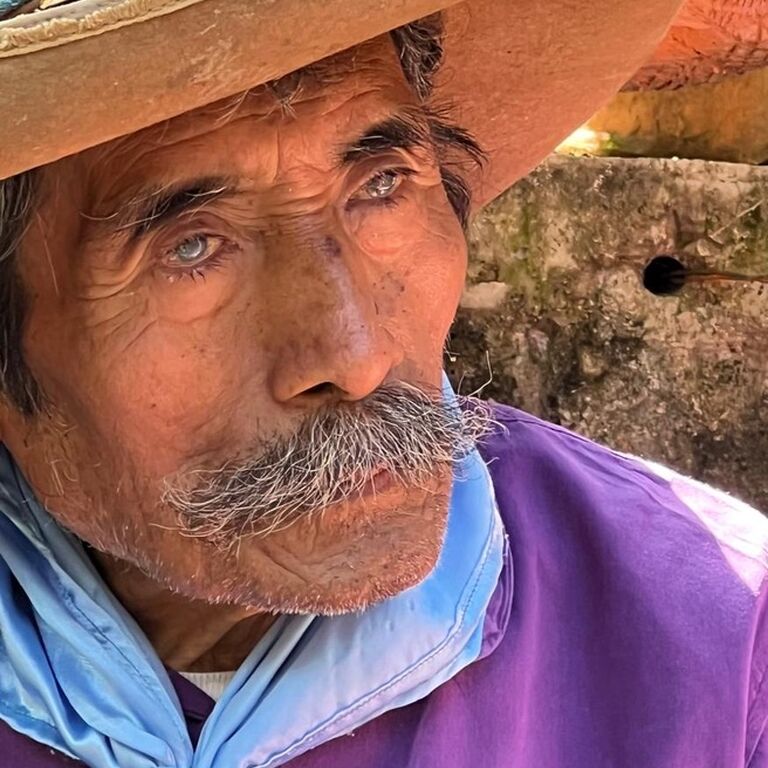 Lupita Overland