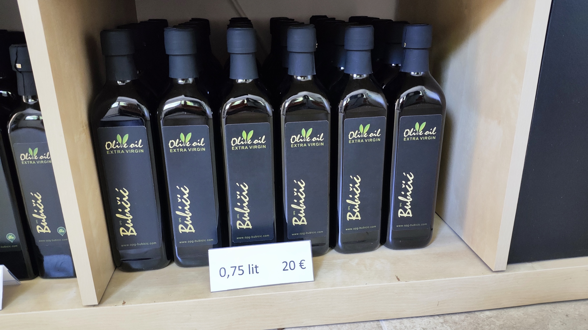 EXTRA VIRGIN OLIVE OIL - OPG Bubicic
