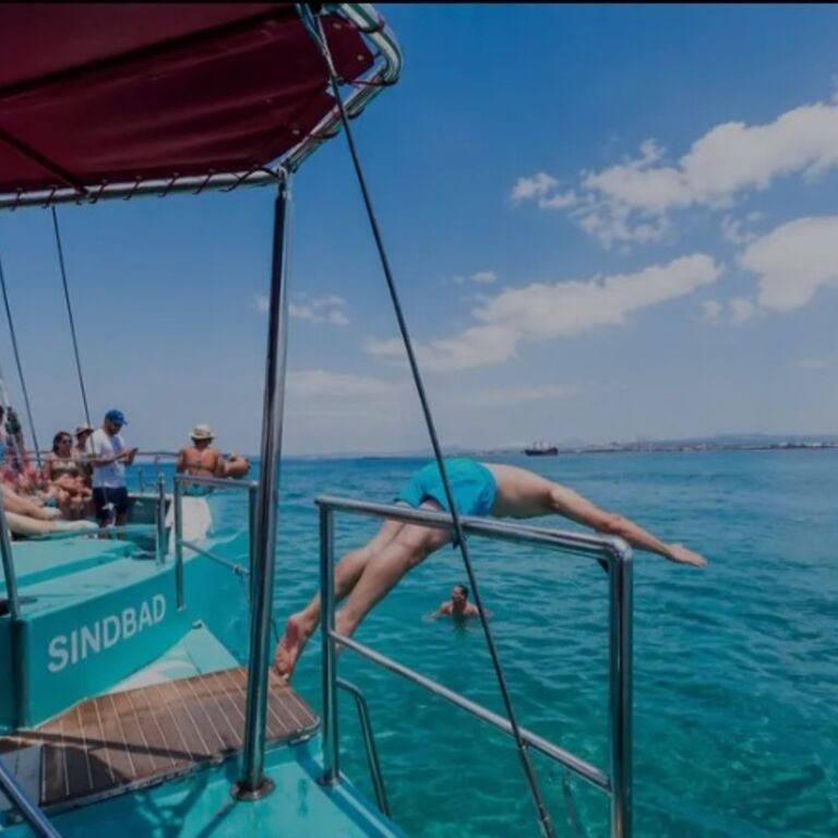 Hammamet: Luxury catamaran trip with swimming, snacks & flexible departures