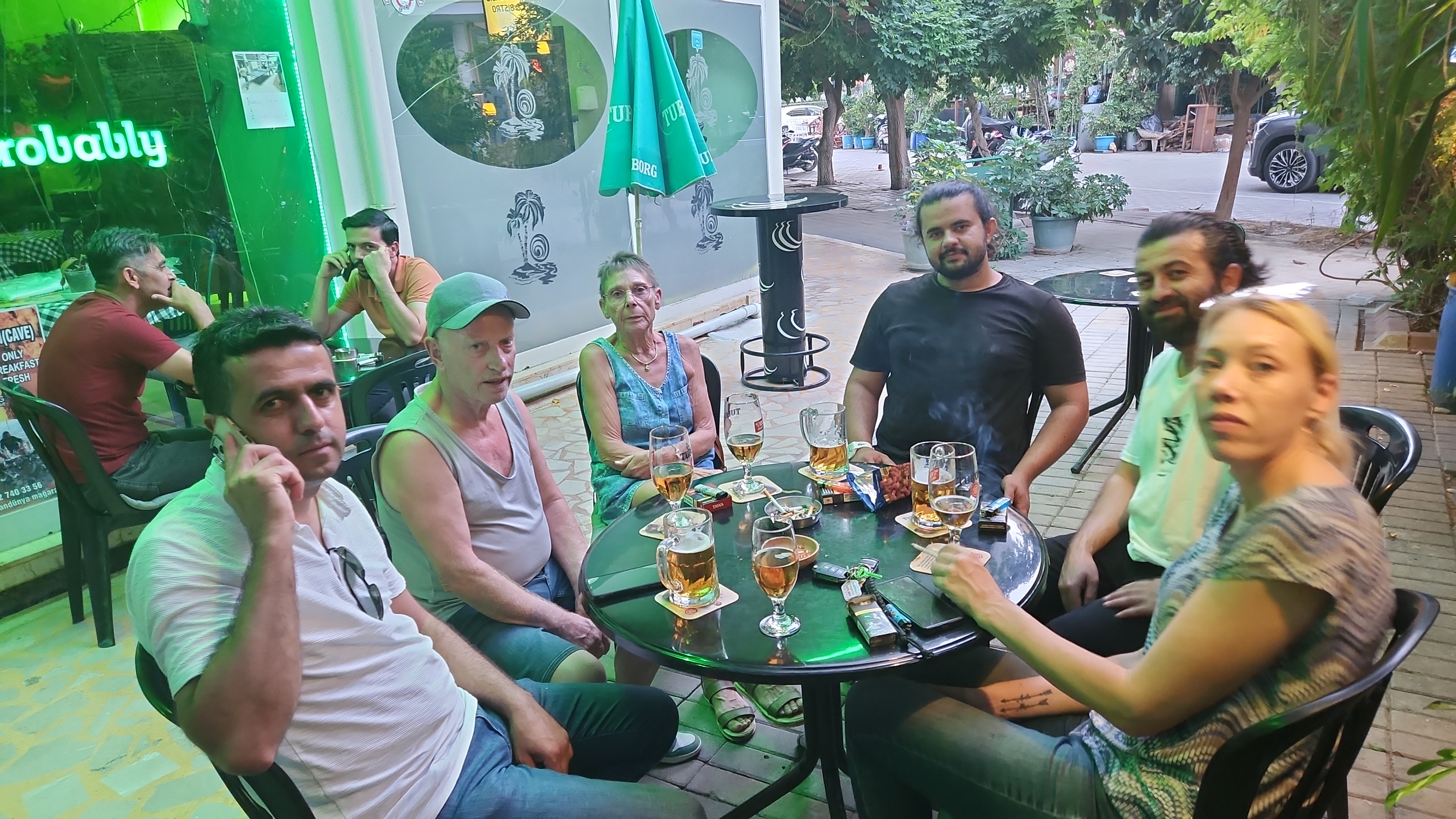 The Green Oasis Cafe Bistro