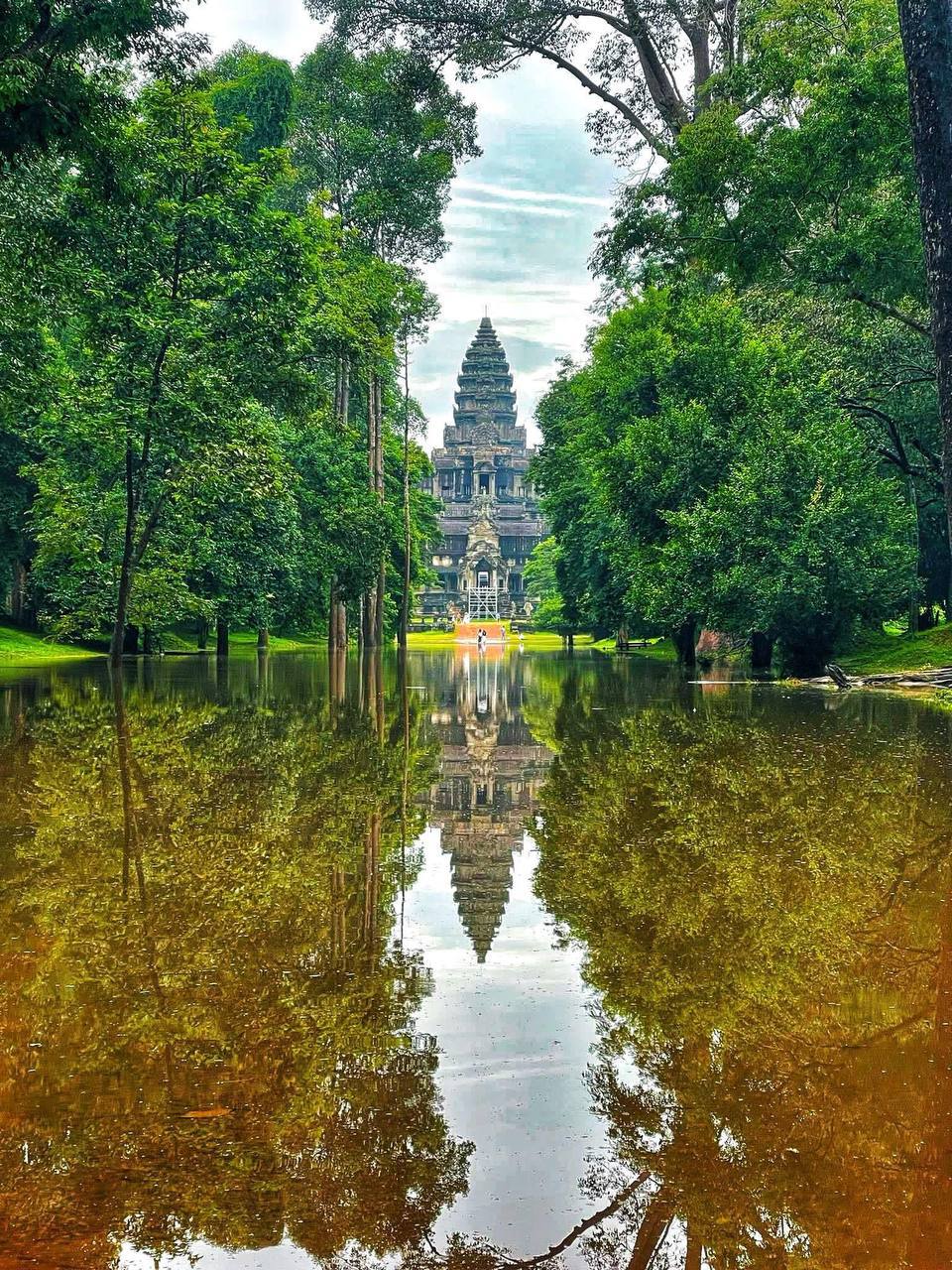 Siem Reap Angkor Cambodia Private Tour &Guide