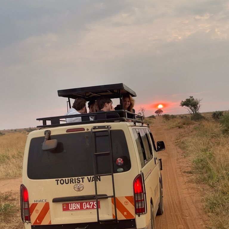 Car hire Africa - drive your own safari
