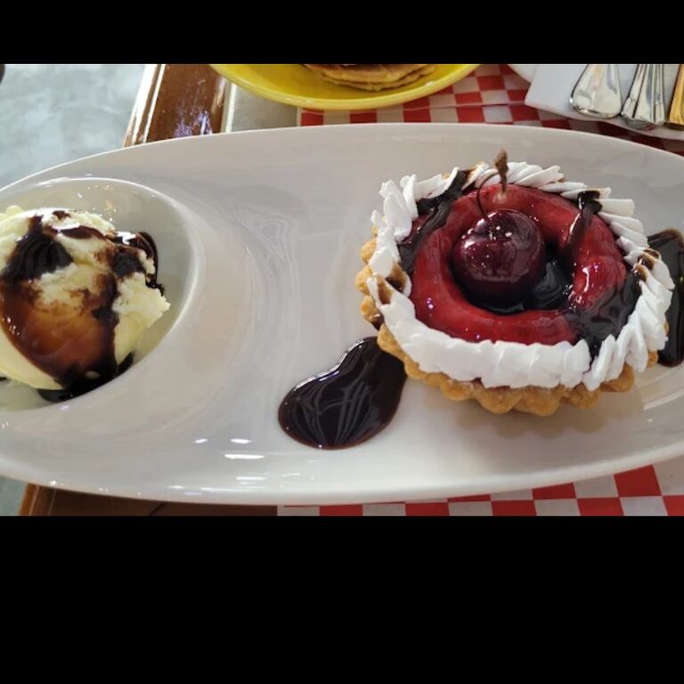 VIENNOISERIE PREMIUM PATTISERIE AND COFFEE