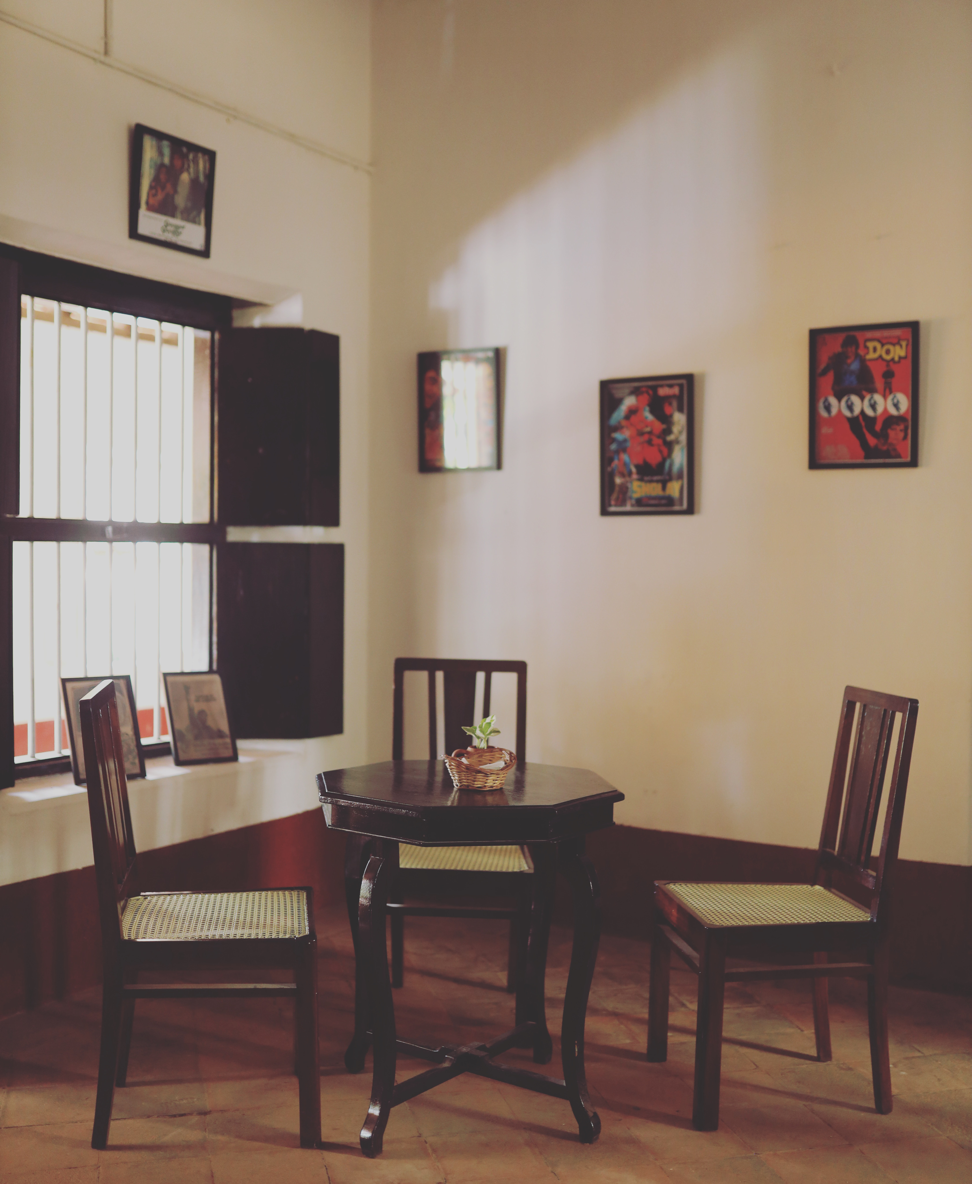 Villa Urwa Cafe & Lounge